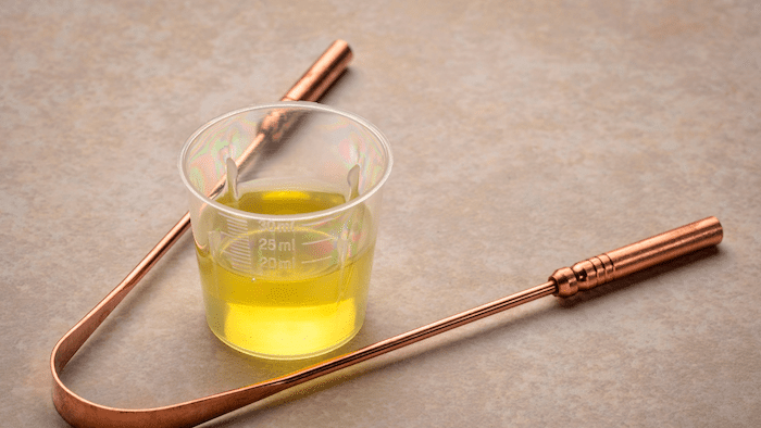 How To Do Oil Pulling Detox – Symptoms And Solutions